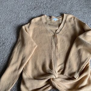 Super soft, heavy, and fashionable sweater!